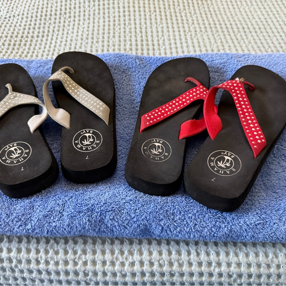 Red and Gray Sandals with Thick Soles for Casual Comfort